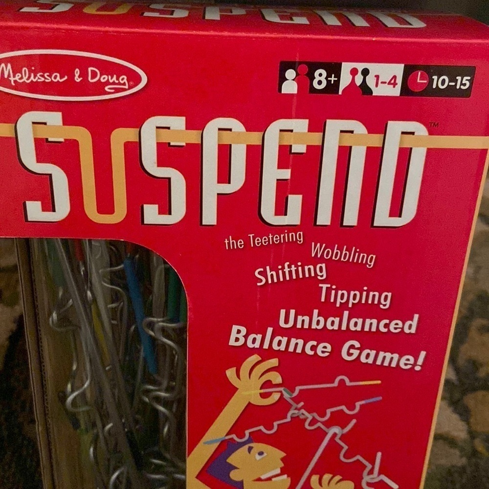 Family game for 1-4 plays 8 years or older. Learn balance and patience gave fun.